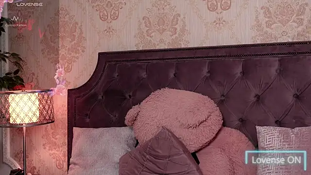 JaneDevine online show from December 2024 09:27:01 AM