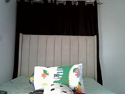 pretty hearty online show from November 2025 08:41:01 PM