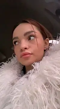 Snapshot of AnaWest chatting on January 2025 05:30:01 AM AnaWest online show from January 2025 05:30:01 AM