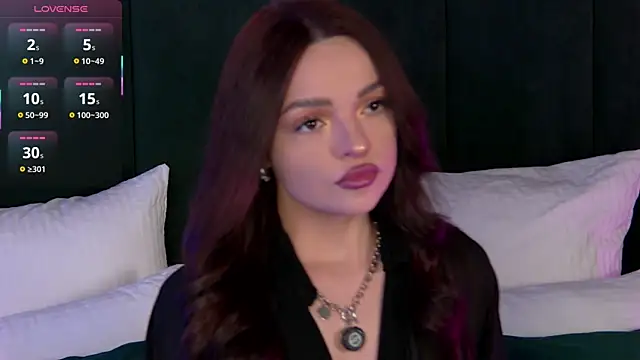 Snapshot of AnaWest chatting on October 2025 08:45:02 AM AnaWest online show from October 2025 08:45:02 AM