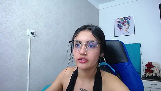 Snapshot of antonella_sweetlittle chatting on December 2024 10:08:02 PM antonella sweetlittle online show from December 2024 10:08:02 PM