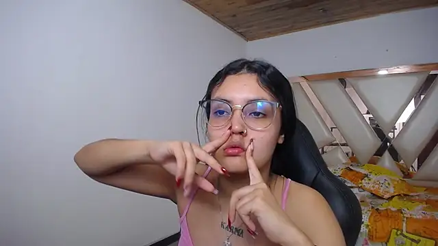 Snapshot of antonella_sweetlittle chatting on December 2024 06:27:02 PM antonella sweetlittle online show from December 2024 06:27:02 PM