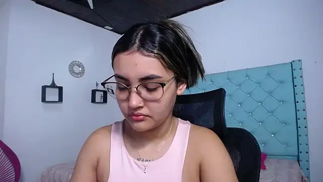 antonella sweetlittle online show from April 2026 12:04:01 PM