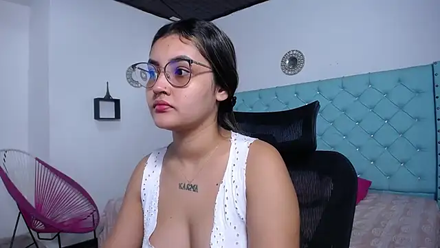 antonella sweetlittle online show from April 2026 12:10:02 PM