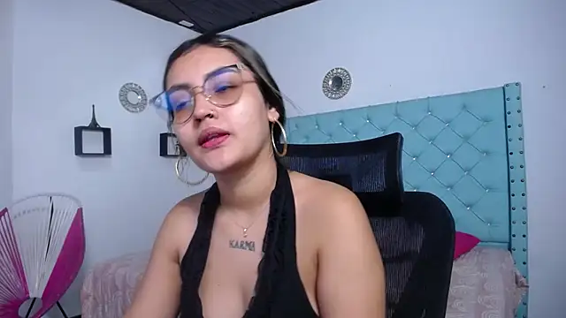 antonella sweetlittle online show from April 2026 12:33:02 PM