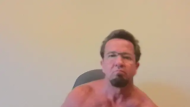 sluttydylan online show from November 2025 09:36:01 PM