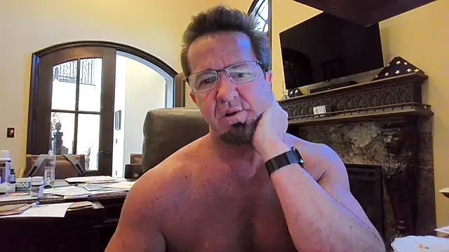 sluttydylan online show from April 2026 06:12:01 PM