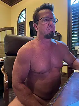 sluttydylan online show from April 2026 06:03:02 PM