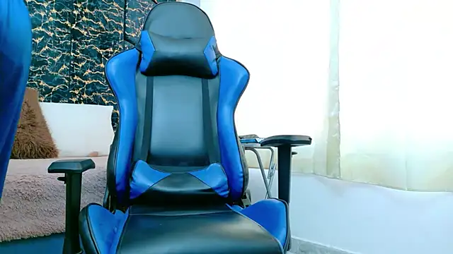 Snapshot of scarce_candy69 chatting on October 2025 04:07:02 PM scarce candy69 online show from October 2025 04:07:02 PM