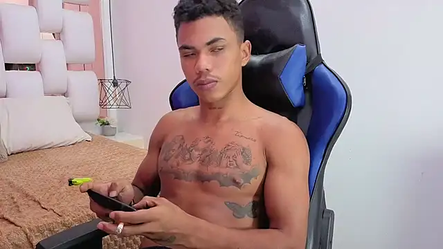 Snapshot of scarce_candy69 chatting on November 2025 05:46:01 AM scarce candy69 online show from November 2025 05:46:01 AM