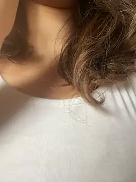 Snapshot of farah-36 chatting on December 2024 02:46:02 PM farah-36 online show from December 2024 02:46:02 PM