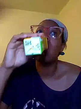 Snapshot of madamsensuale chatting on March 2025 12:45:02 PM madamsensuale online show from March 2025 12:45:02 PM