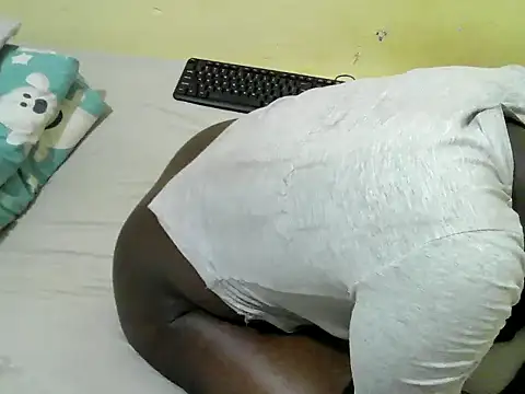 Quincy joyy online show from February 2025 07:47:02 PM