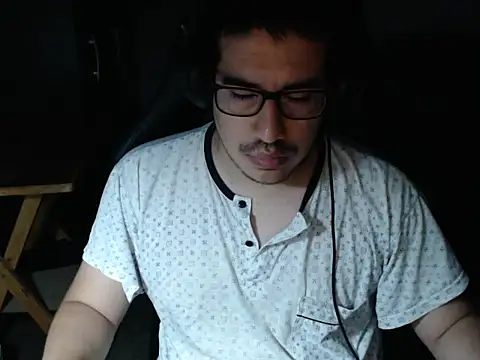 Snapshot of thealfawolf01 chatting on December 2024 04:54:02 AM thealfawolf01 online show from December 2024 04:54:02 AM