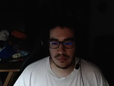Snapshot of thealfawolf01 chatting on January 2025 11:45:01 PM thealfawolf01 online show from January 2025 11:45:01 PM