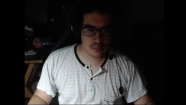 Snapshot of thealfawolf01 chatting on January 2025 12:26:01 AM thealfawolf01 online show from January 2025 12:26:01 AM