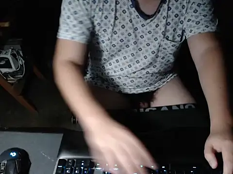 Snapshot of thealfawolf01 chatting on October 2025 03:58:01 AM thealfawolf01 online show from October 2025 03:58:01 AM