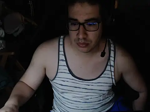 thealfawolf01 online show from June 2026 04:49:01 AM