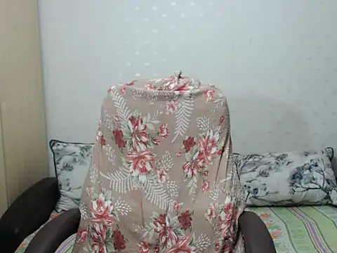 Snapshot of PrinceEagle chatting on October 2025 06:53:01 PM PrinceEagle online show from October 2025 06:53:01 PM