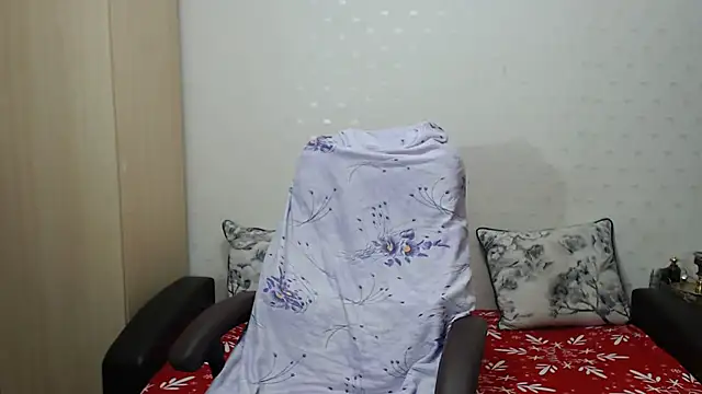 Snapshot of PrinceEagle chatting on November 2025 07:40:01 AM PrinceEagle online show from November 2025 07:40:01 AM