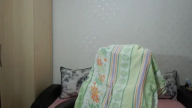 Snapshot of PrinceEagle chatting on December 2025 08:18:02 PM PrinceEagle online show from December 2025 08:18:02 PM