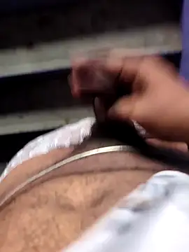 Snapshot of rajesh31tamil chatting on February 2026 01:06:01 AM rajesh31tamil online show from February 2026 01:06:01 AM