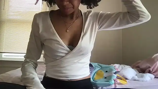 loveofbea online show from May 2026 05:20:01 PM