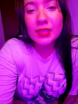 Snapshot of Blushing_Katy chatting on April 2026 03:11:01 AM Blushing Katy online show from April 2026 03:11:01 AM