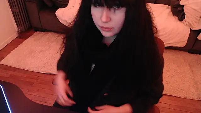 Lynylou online show from January 2025 06:38:02 AM