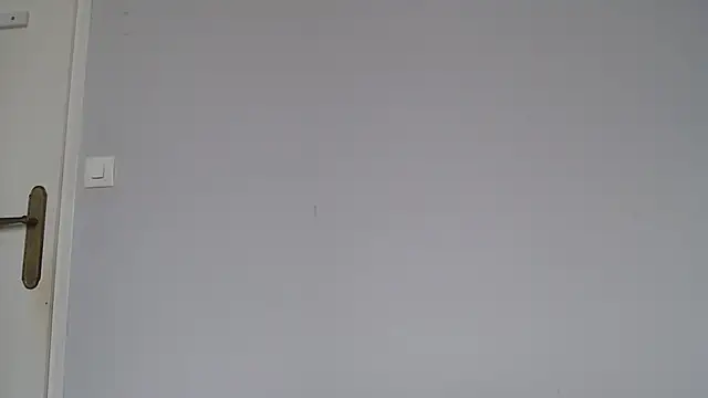 Lynylou online show from March 2026 02:54:02 PM