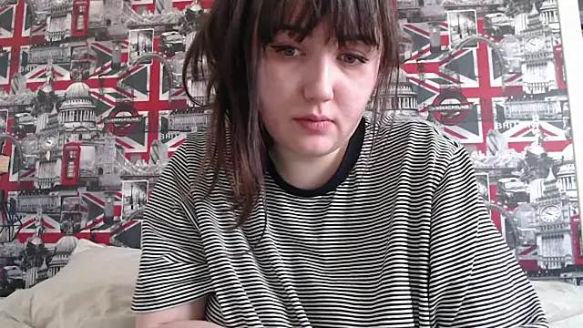 Lynylou online show from March 2026 01:16:02 PM