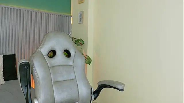 paula  cruzz online show from June 2026 12:32:02 AM