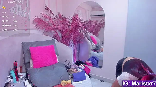 Maristxxr online show from January 2025 08:04:01 PM