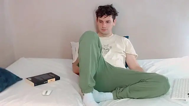 Snapshot of Elio555 chatting on February 2025 02:53:01 AM Elio555 online show from February 2025 02:53:01 AM