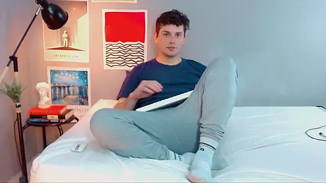 Elio555 online show from October 2025 10:50:02 PM