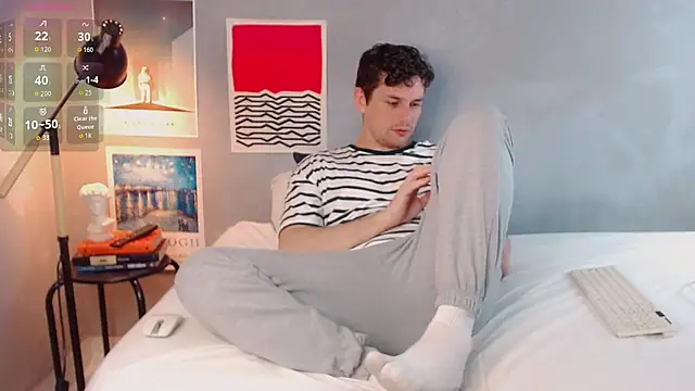 Elio555 online show from November 2025 12:22:01 AM