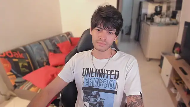 Snapshot of justin_stark7 chatting on November 2025 09:26:02 PM justin stark7 online show from November 2025 09:26:02 PM