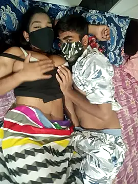 Snapshot of hottiess69 chatting on February 2026 02:59:02 PM hottiess69 online show from February 2026 02:59:02 PM