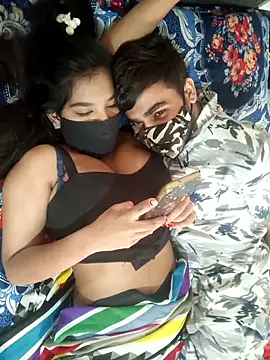 Snapshot of hottiess69 chatting on March 2026 04:06:01 AM hottiess69 online show from March 2026 04:06:01 AM