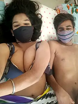 hottiess69 online show from May 2026 11:23:04 PM