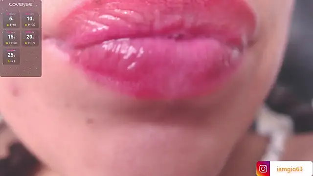 Snapshot of Georgina_1t chatting on March 2025 04:39:02 PM Georgina 1t online show from March 2025 04:39:02 PM