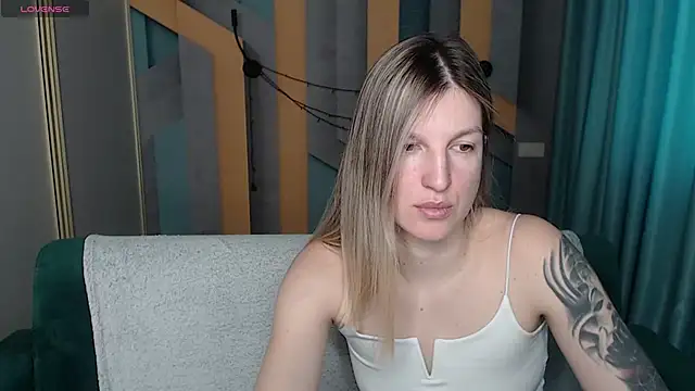 EmilyWalkeri online show from February 2026 07:49:01 AM