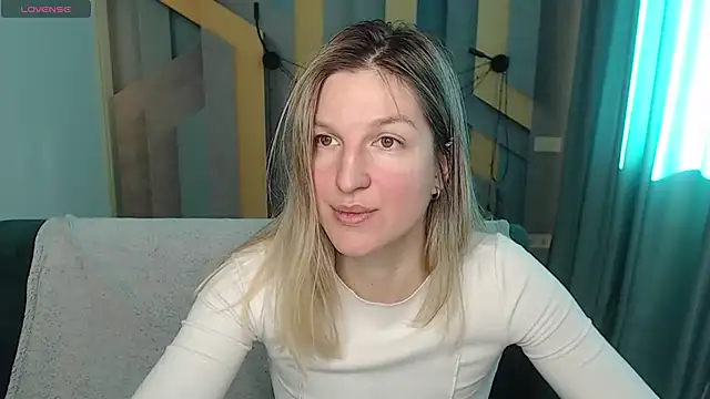 EmilyWalkeri online show from February 2026 08:32:01 AM