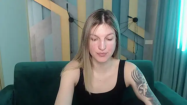 EmilyWalkeri online show from March 2026 07:56:02 AM