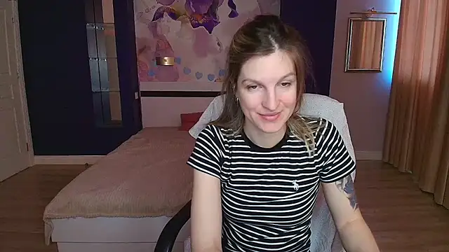 EmilyWalkeri online show from March 2026 08:18:01 AM