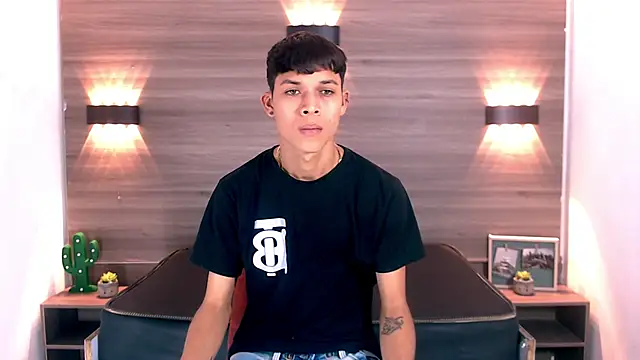 Levis Montes online show from December 2024 12:34:02 PM