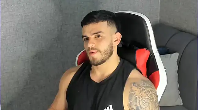 Snapshot of Ricardogo19 chatting on January 2025 11:33:02 PM Ricardogo19 online show from January 2025 11:33:02 PM