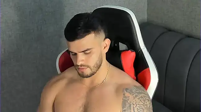 Snapshot of Ricardogo19 chatting on January 2025 04:28:02 AM Ricardogo19 online show from January 2025 04:28:02 AM