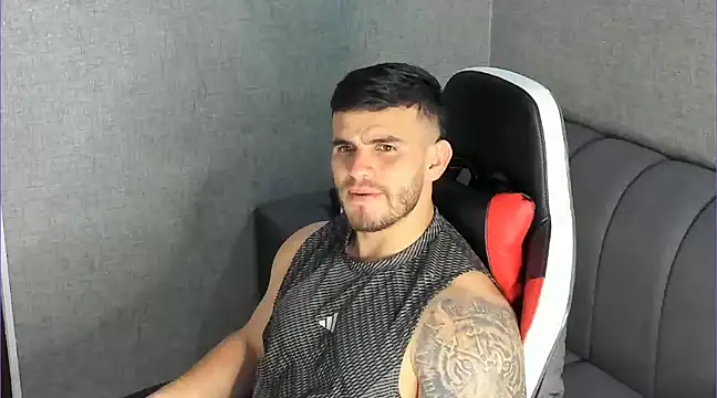 Snapshot of Ricardogo19 chatting on January 2025 11:27:02 PM Ricardogo19 online show from January 2025 11:27:02 PM