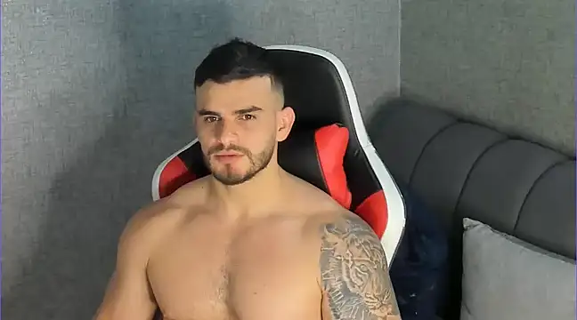 Snapshot of Ricardogo19 chatting on January 2025 08:40:02 PM Ricardogo19 online show from January 2025 08:40:02 PM